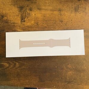 NWT Apple Watch Sports Band Small/Medium